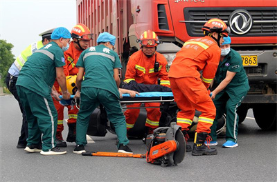 丹巴沛县道路救援